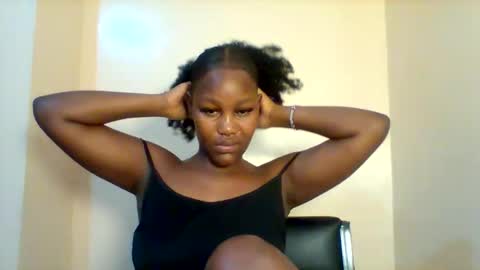 Snapshot of midnightt_tease chatting on 10.19.25 midnightt_tease online show from 10.19.25