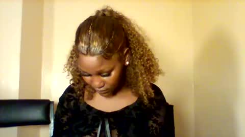 Snapshot of midnightt_tease chatting on 11.09.25 midnightt_tease online show from 11.09.25