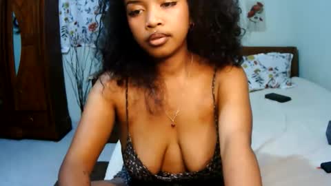 miel_07 online show from 05.17.26