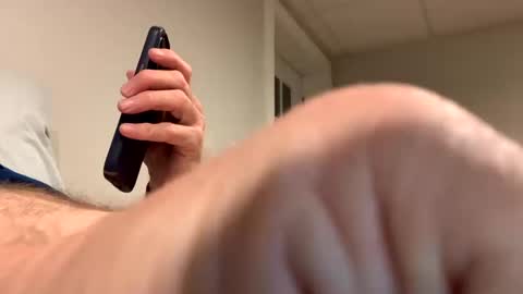 Snapshot of miggie001 chatting on 10.12.25 miggie001 online show from 10.12.25