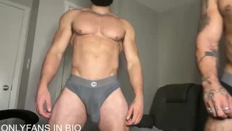 Snapshot of mightbesterling chatting on 11.18.25 mightbesterling online show from 11.18.25