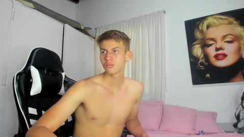 Snapshot of miguel_hz chatting on 12.07.24 Miguel Hernandez online show from 12.07.24