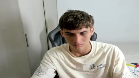 Snapshot of miguel_hz chatting on 09.27.25 Miguel Hernandez online show from 09.27.25