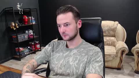 Snapshot of mihasikd chatting on 11.02.25 Misha Winchester online show from 11.02.25