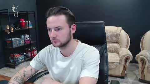 Snapshot of mihasikd chatting on 11.24.25 Misha Winchester online show from 11.24.25