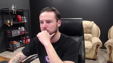 Snapshot of mihasikd chatting on 11.27.25 Misha Winchester online show from 11.27.25