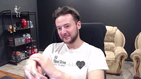 Snapshot of mihasikd chatting on 11.28.25 Misha Winchester online show from 11.28.25