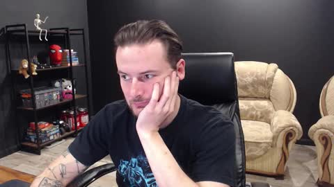 Snapshot of mihasikd chatting on 12.01.25 Misha Winchester online show from 12.01.25