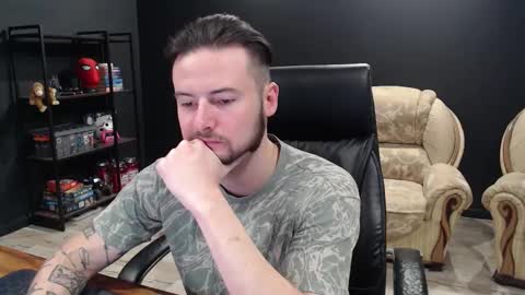 Snapshot of mihasikd chatting on 12.15.25 Misha Winchester online show from 12.15.25