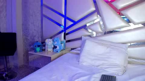 MIA 3 online show from 11.01.25