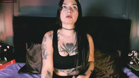 miia_moore_ online show from 05.26.26