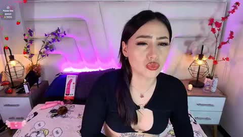 Miia Paris online show from 02.07.26