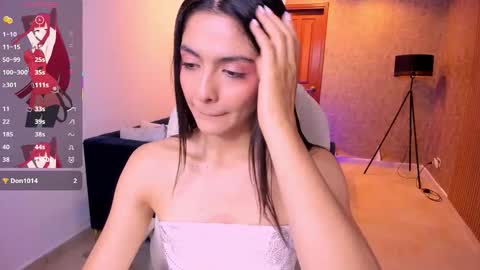 Mia online show from 09.24.25