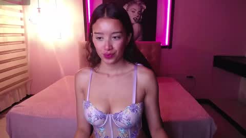 miiaa_evans1 online show from 10.26.25