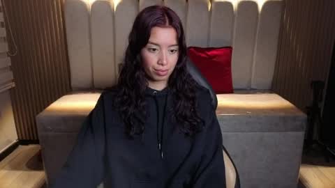 miiaa_evans1 online show from 05.14.26