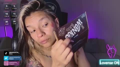 Snapshot of miiaaaa_ chatting on 02.19.26 You can tell me Mai online show from 02.19.26