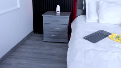 Mia Monroe online show from 02.23.25