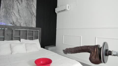 Mia Monroe online show from 03.07.25