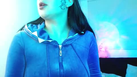 Snapshot of miila_a chatting on 01.16.25 Mila  online show from 01.16.25