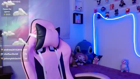 Snapshot of miila_a chatting on 10.01.25 Mila  online show from 10.01.25