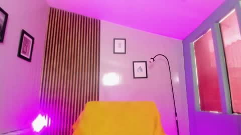 Snapshot of miilu__1 chatting on 01.11.26 miilu online show from 01.11.26