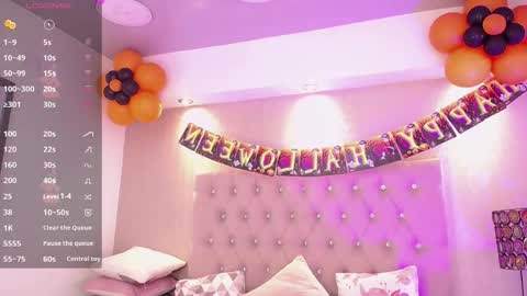 Snapshot of miilu_dancer_ chatting on 10.17.25 Lucii online show from 10.17.25