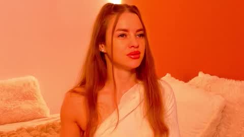 Snapshot of miirra_ chatting on 12.02.25 Amira online show from 12.02.25