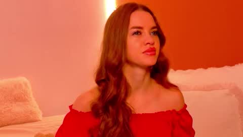 Snapshot of miirra_ chatting on 12.03.25 Amira online show from 12.03.25