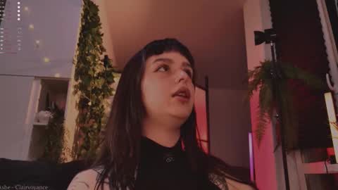 mika_moon_ online show from 11.21.25