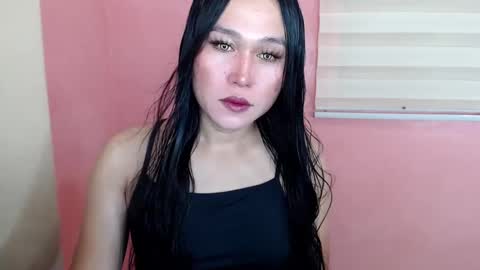 Hi im Avah online show from 02.06.25