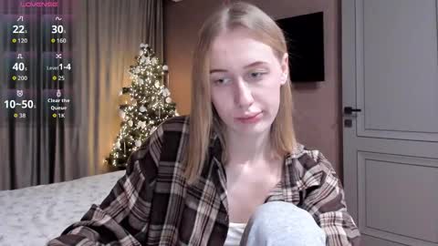 Mika online show from 12.18.25