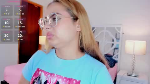 Mikaela blondie bigass online show from 11.08.25