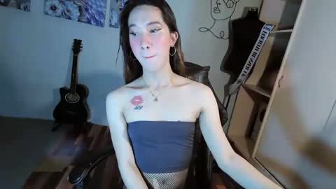 ELLA online show from 03.10.25