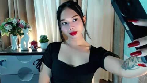 Snapshot of mikaygoddessxx chatting on 02.24.26 Mikay online show from 02.24.26