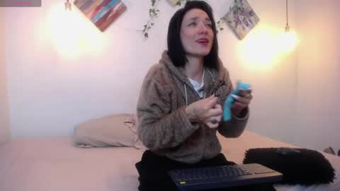 mikaza online show from 05.05.26