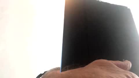 Snapshot of mike26051 chatting on 11.13.25 mike26051 online show from 11.13.25