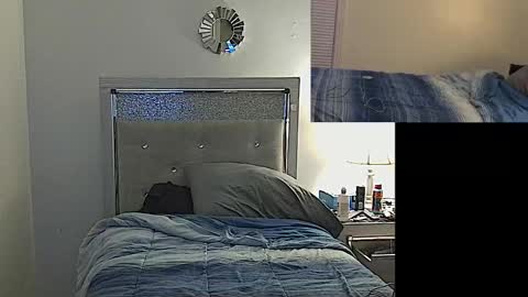 Snapshot of mike66730 chatting on 12.21.25 mike66730 online show from 12.21.25