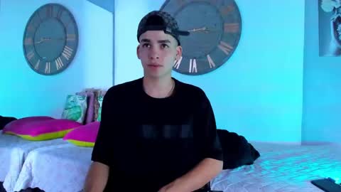 Mike 0233 online show from 12.21.24