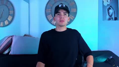 Mike 0233 online show from 01.05.25