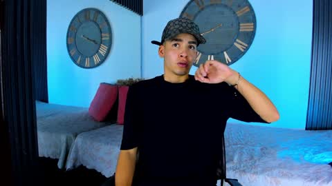 Mike 0233 online show from 02.09.25