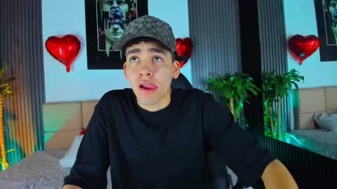 Mike 0233 online show from 02.19.25