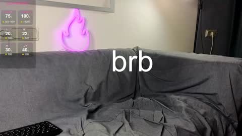 Snapshot of mike___magic chatting on 01.16.25 Mike Magic online show from 01.16.25