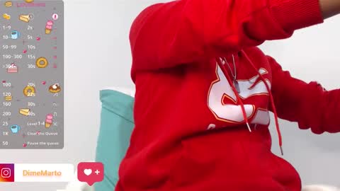 Snapshot of mike_black_22 chatting on 10.21.25 Mike online show from 10.21.25