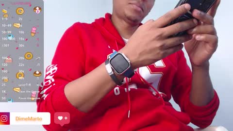 Snapshot of mike_black_22 chatting on 11.04.25 Mike online show from 11.04.25