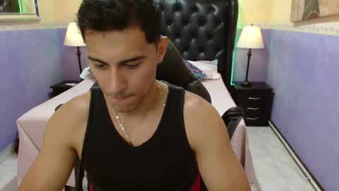 Snapshot of mike_conors chatting on 02.11.26 Mike online show from 02.11.26