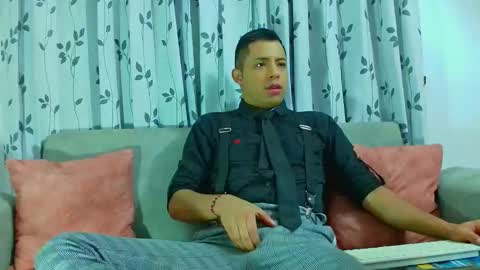 mike_fetiche online show from 11.20.25