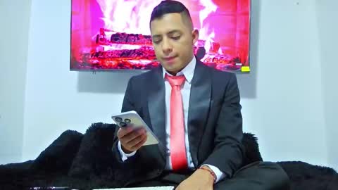 mike_fetiche online show from 11.28.25