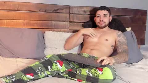 Snapshot of mike_montoya chatting on 02.12.26 Mike Montoya online show from 02.12.26