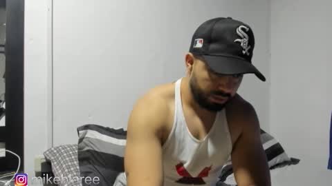 Snapshot of mikeblaree chatting on 10.28.25 mikeblaree online show from 10.28.25