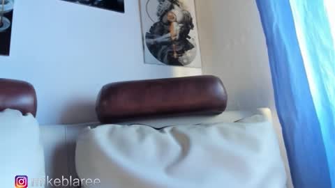 Snapshot of mikeblaree chatting on 11.29.25 mikeblaree online show from 11.29.25